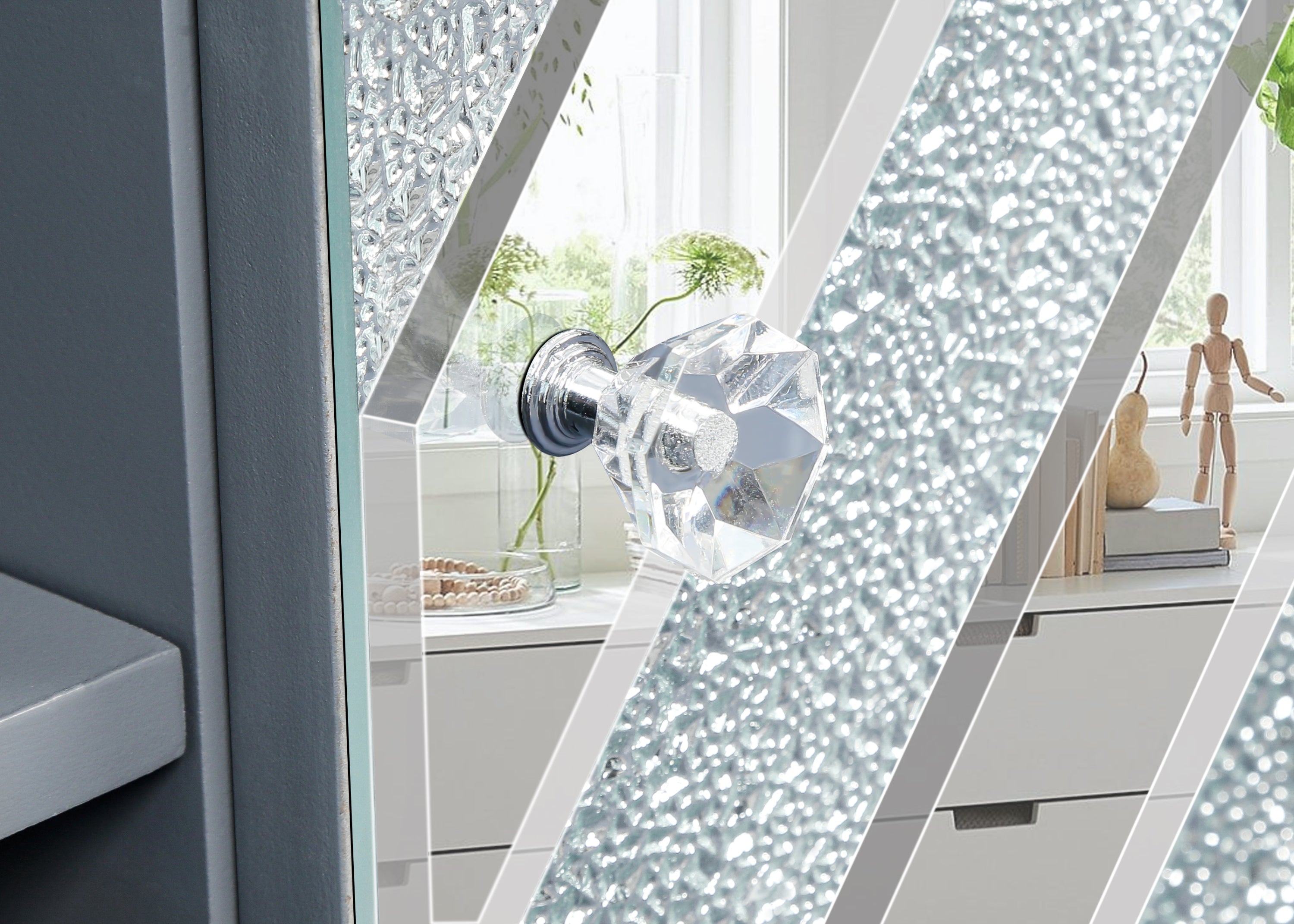 47 Inch Mirror TV Media Console with Diamond Glass Doors, Dual Door